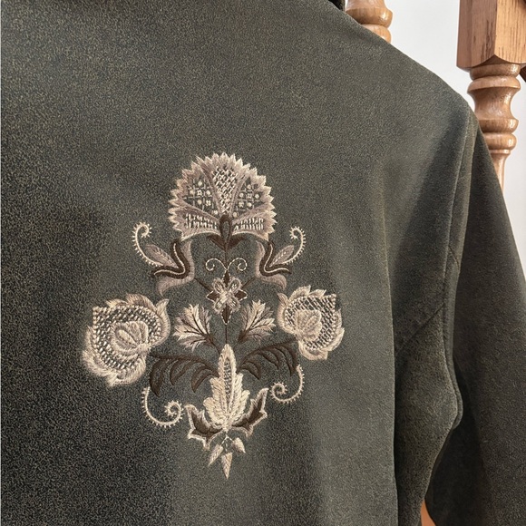 Vintage 90’s Isabella Bird Genuine Leather Biker Jacket with Floral Embroidery - Picture 5 of 8